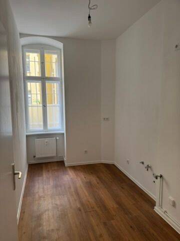 Etagenwohnung Berlin Friedrichshain - 2 Zimmer, 77 m&sup2;, 1.100&euro; | Angebot:26554821