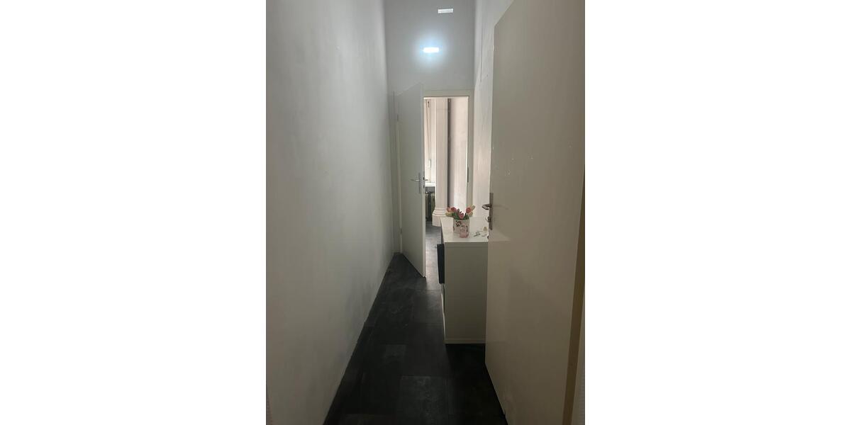 Erdgeschoßwohnung Berlin Charlottenburg-Wilmersdorf - 3 Zimmer, 50 m&sup2;, 1.500&euro; | Angebot:26272612