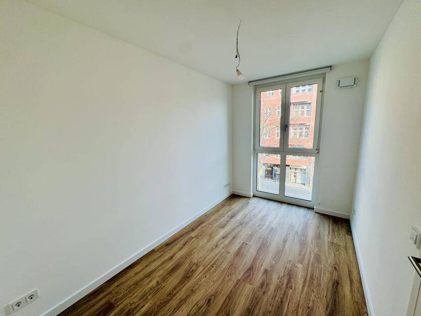 Geräumige Wohnung nahe Barbarossaplatz! *2x Balkone EBK Aufzug*