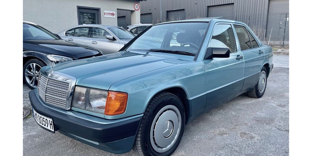 Mercedes-Benz 190 157.000 km 7.900 &euro; Berlin 12683