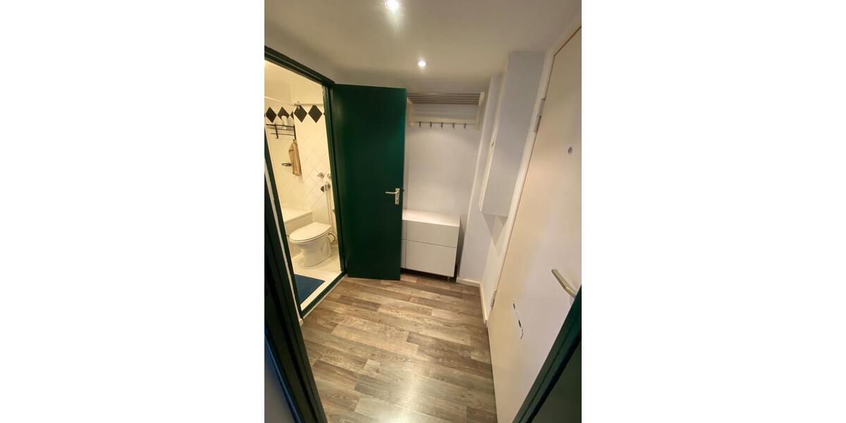 Etagenwohnung Berlin Friedrichshain-Kreuzberg - 2 Zimmer, 37 m&sup2;, 1.200&euro; | Angebot:26063617