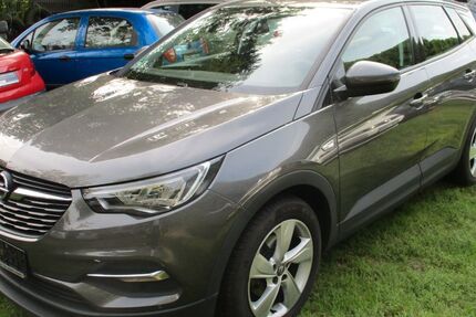 Opel Grandland (X) 82.000 km 13.990 € Mahlow 15831