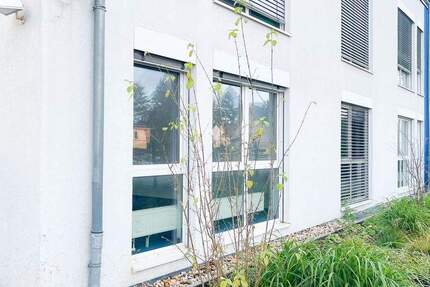 Haus Stahnsdorf - 5 Zimmer, 253 m&sup2;, 2.406&euro; | Angebot:25737106