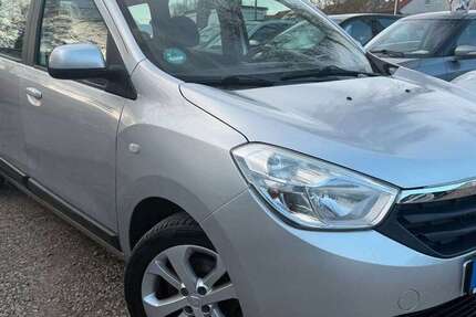 Dacia Lodgy 109.724 km 5.990 &euro; Berlin 13089