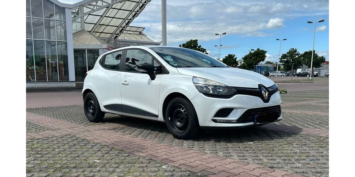 Renault Clio 79.700 km 7.300 &euro; Falkensee 14612