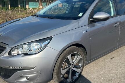 Peugeot 308 118.000 km 4.500 &euro; Berlin 12057