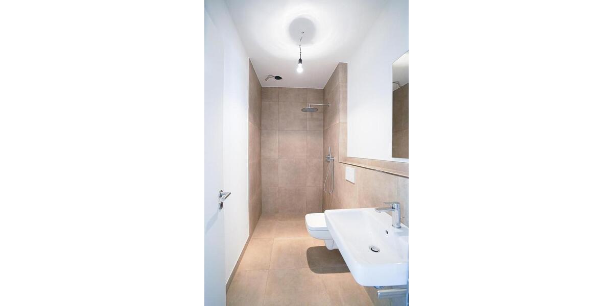 Etagenwohnung Potsdam - 4 Zimmer, 96 m&sup2;, 2.050&euro; | Angebot:26017780