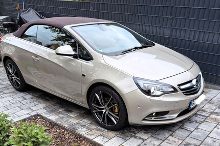 Opel Cascada 82.000 km 12.800 &euro; Berlin 12357