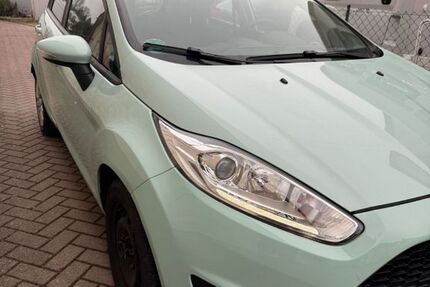 Ford Fiesta 18.000 km 8.200 &euro; Berlin 13351