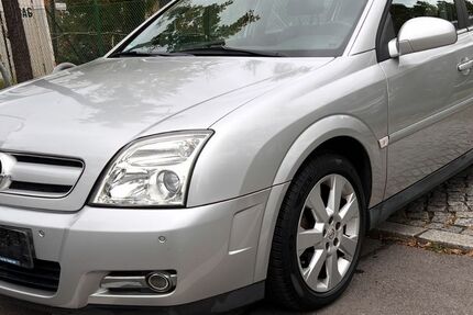 Opel Signum 129.616 km 2.799 € Berlin 13597