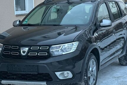 Dacia Logan 183.000 km 5.990 &euro; Berlin 12359