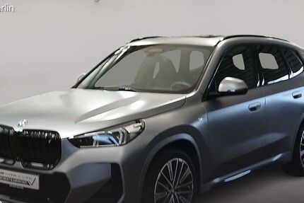 BMW iX1 40.064 km 42.900 &euro; Berlin 14057