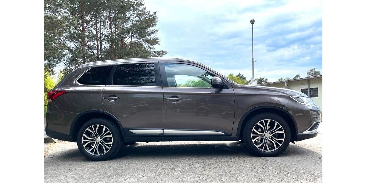 Mitsubishi Outlander 78.500 km 16.000 &euro; Potsdam 14480