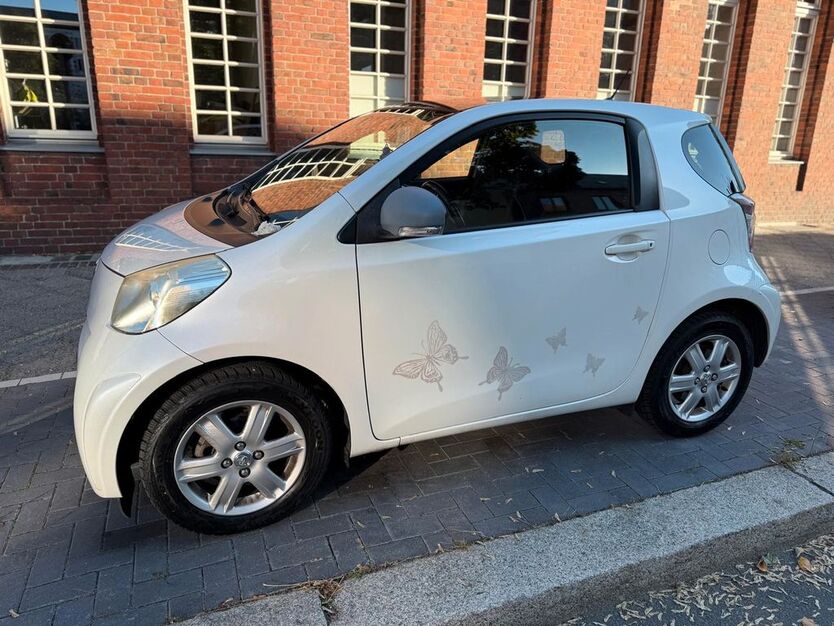 Toyota IQ 163.500 km 5.900 € Berlin 13589