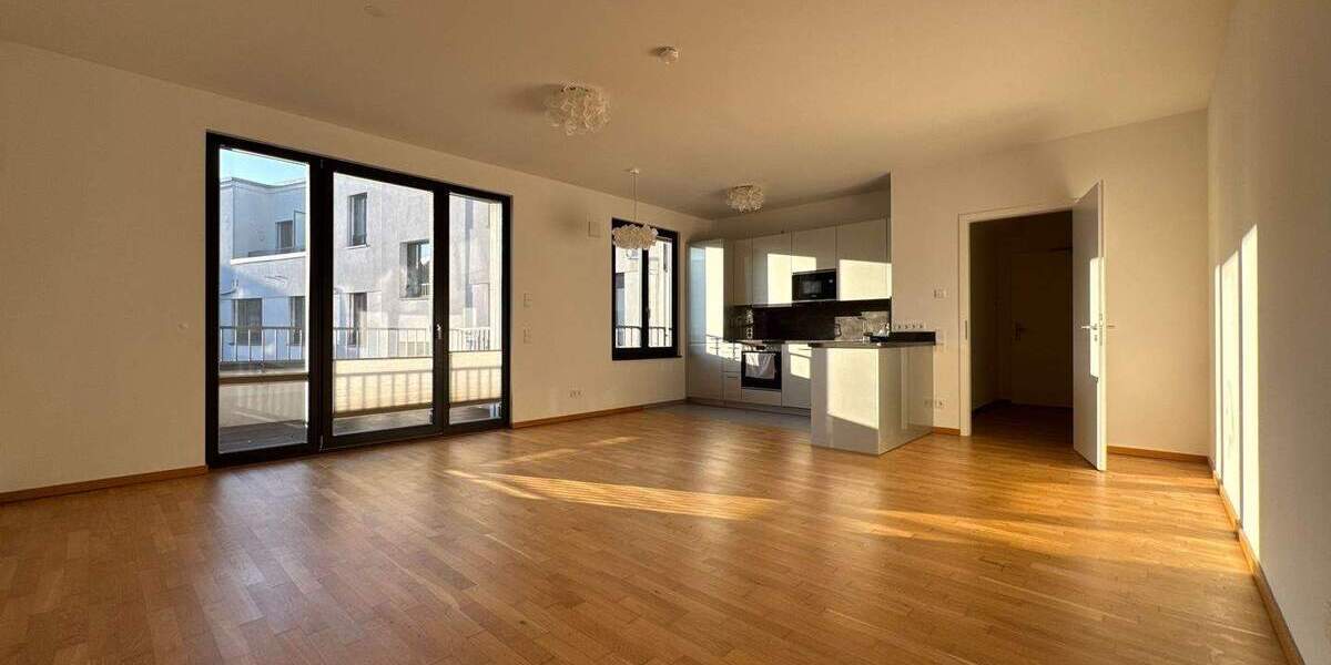 Etagenwohnung Berlin Mitte - 4 Zimmer, 107 m&sup2;, 2.400&euro; | Angebot:24727218