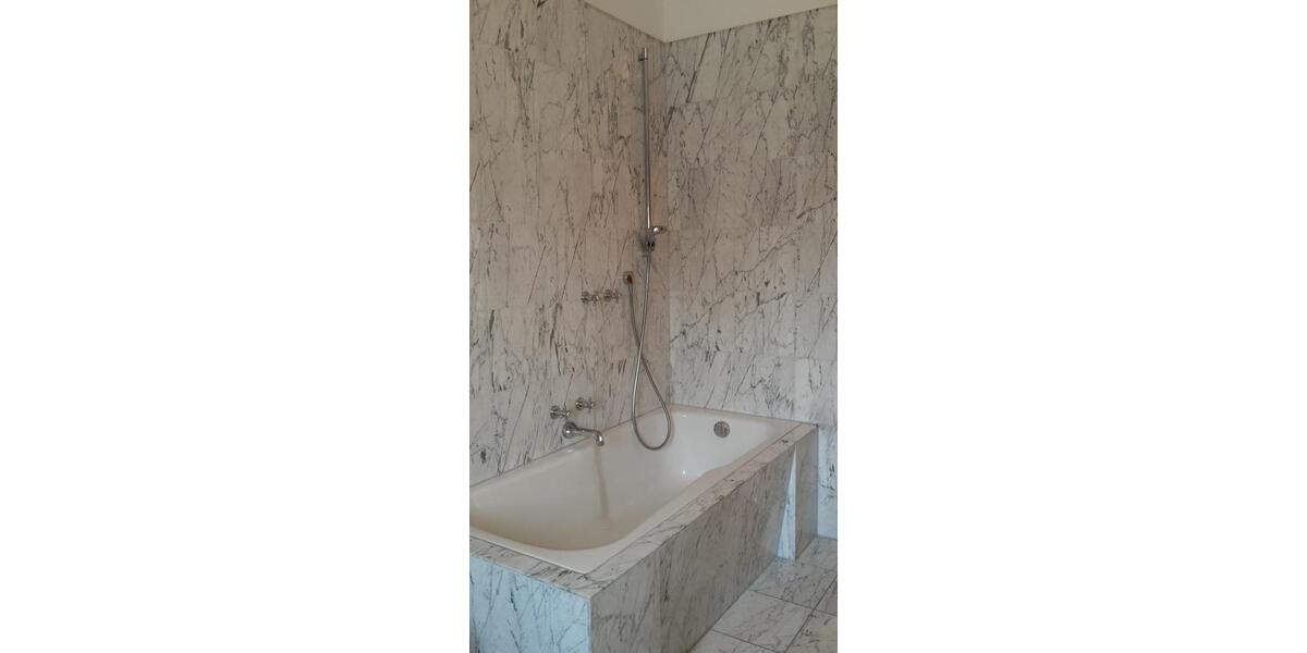 Dachgeschoßwohnung Berlin Lankwitz - 2.5 Zimmer, 85 m&sup2;, 994&euro; | Angebot:26351778
