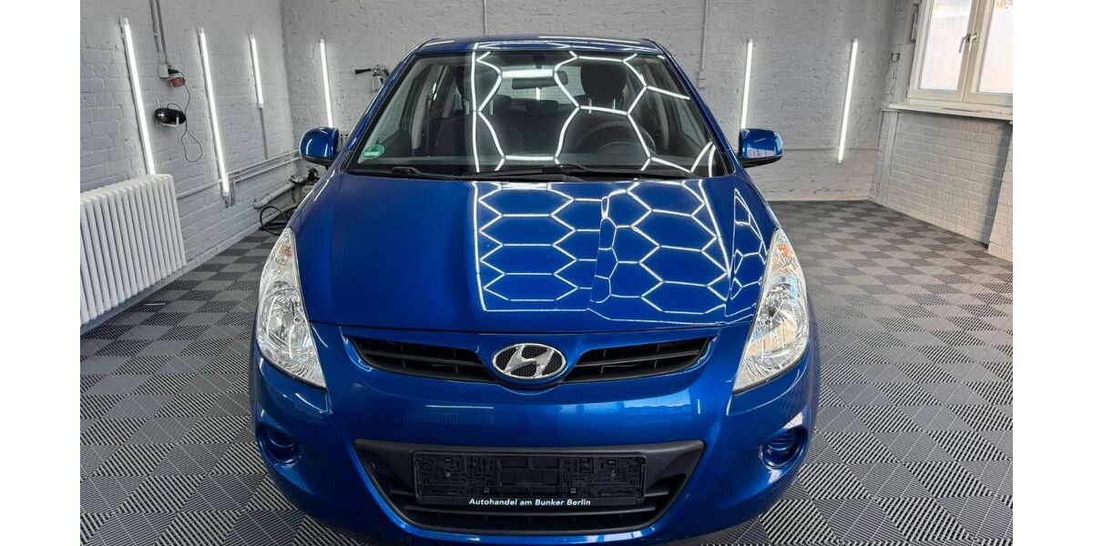 Hyundai i20 79.817 km 4.699 &euro; Berlin 13435
