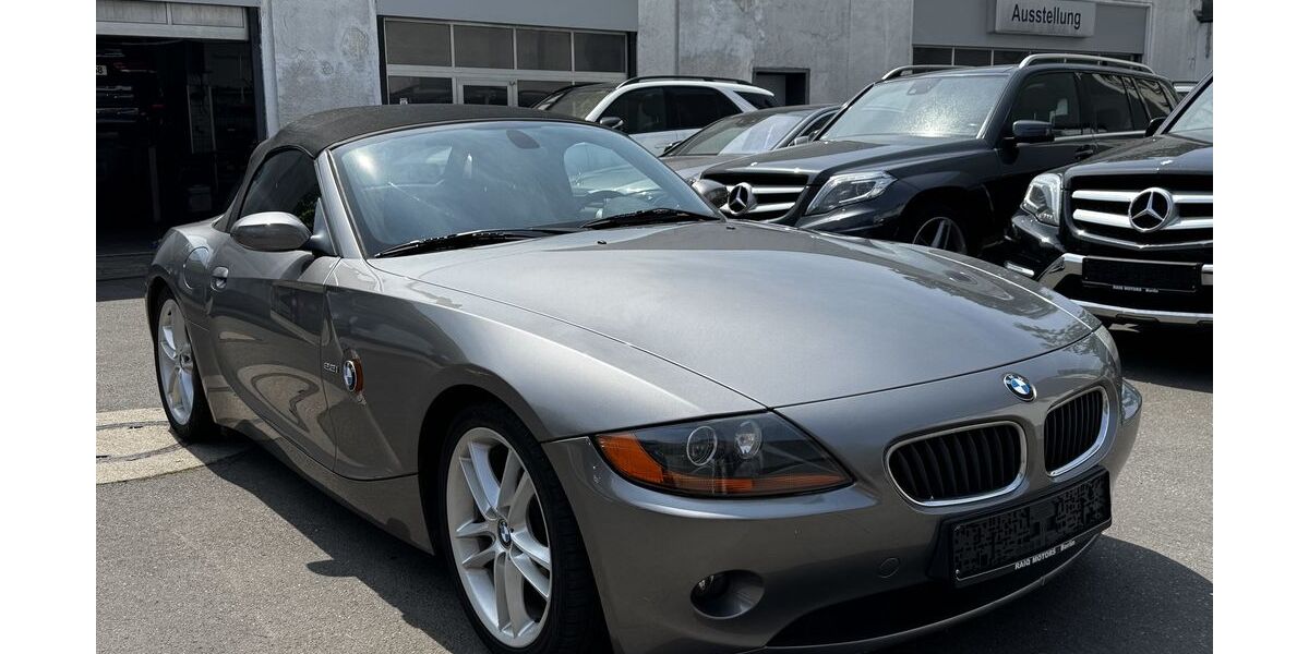 BMW Z4 111.000 km 8.950 € Berlin 13407