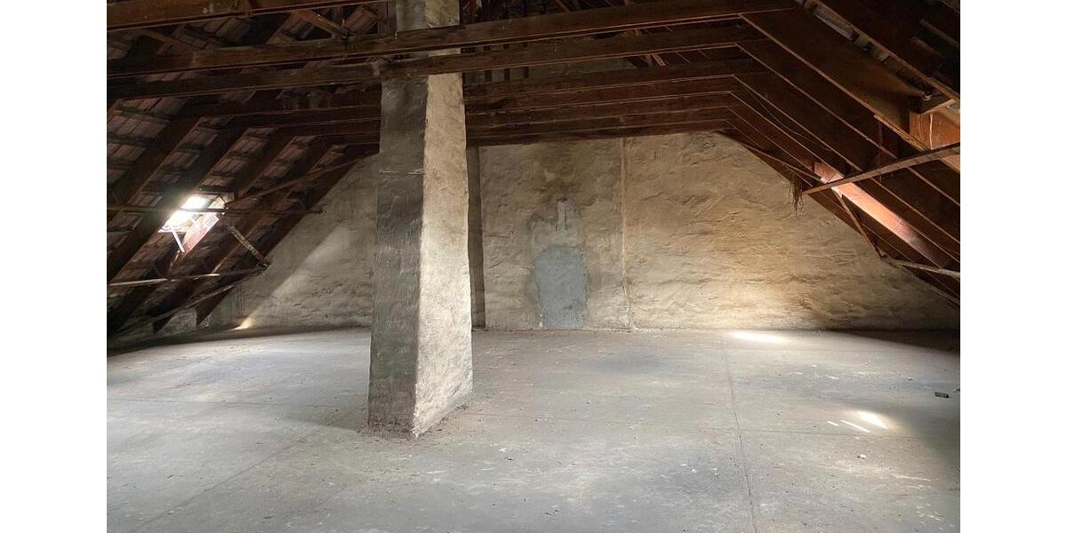Dachgeschoßwohnung Berlin Spandau - 3 Zimmer, 112 m&sup2;, 138.000&euro; | Angebot:26803633