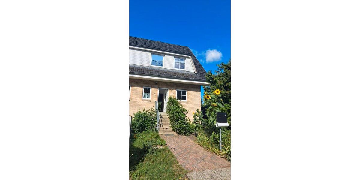 Doppelhaushälfte Potsdam Krampnitz - 5 Zimmer, 120 m&sup2;, 1.700&euro; | Angebot:27625616