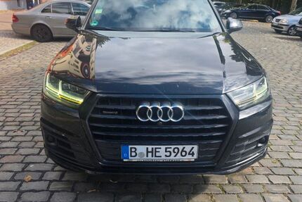 Audi Q7 230.000 km 26.350 &euro; Berlin 13355