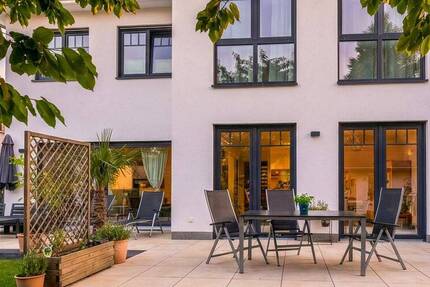 Haus Falkensee - 8 Zimmer, 267 m&sup2;, 1.395.000&euro; | Angebot:26259309
