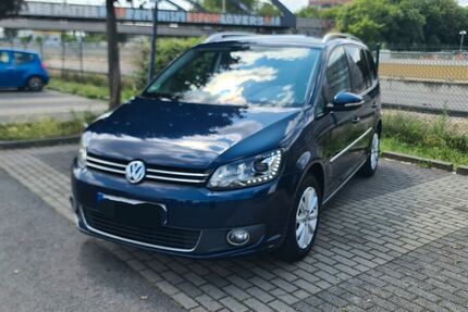 VW Touran 177.051 km 11.000 &euro; Berlin 12055