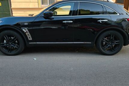 INFINITI FX 112.500 km 12.500 € berlin 13585
