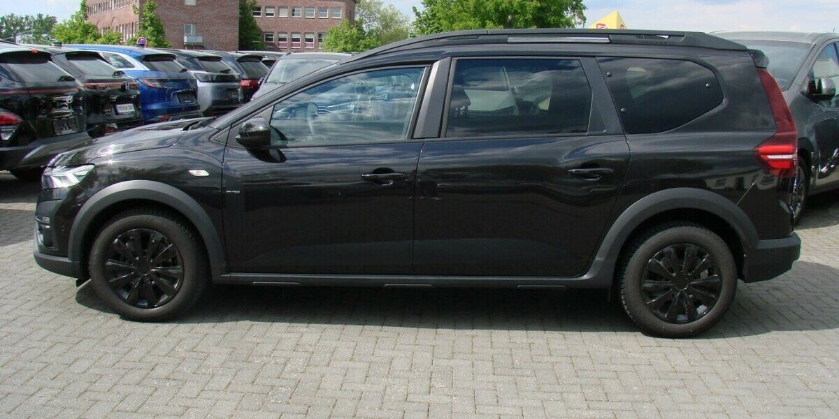Dacia Jogger 1.0TCe 110 Extreme+ LED 7Sitzer Totwinkel T 40.577 km 17.980 &euro; Falkensee 14612