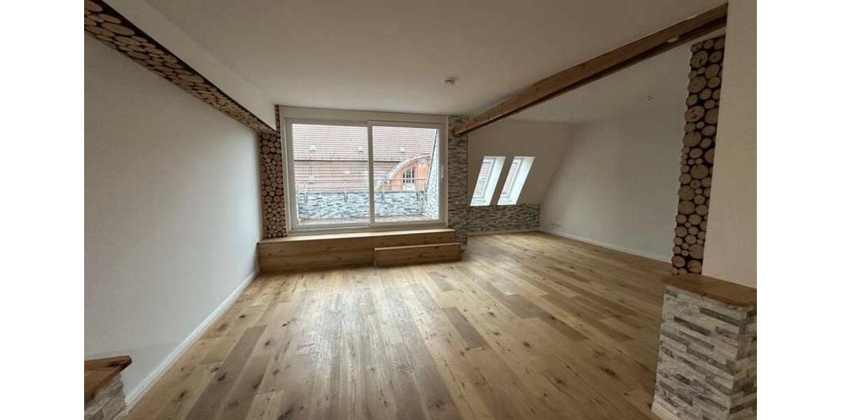 Dachgeschoßwohnung Berlin Mitte - 3 Zimmer, 108 m&sup2;, 2.209&euro; | Angebot:25448414