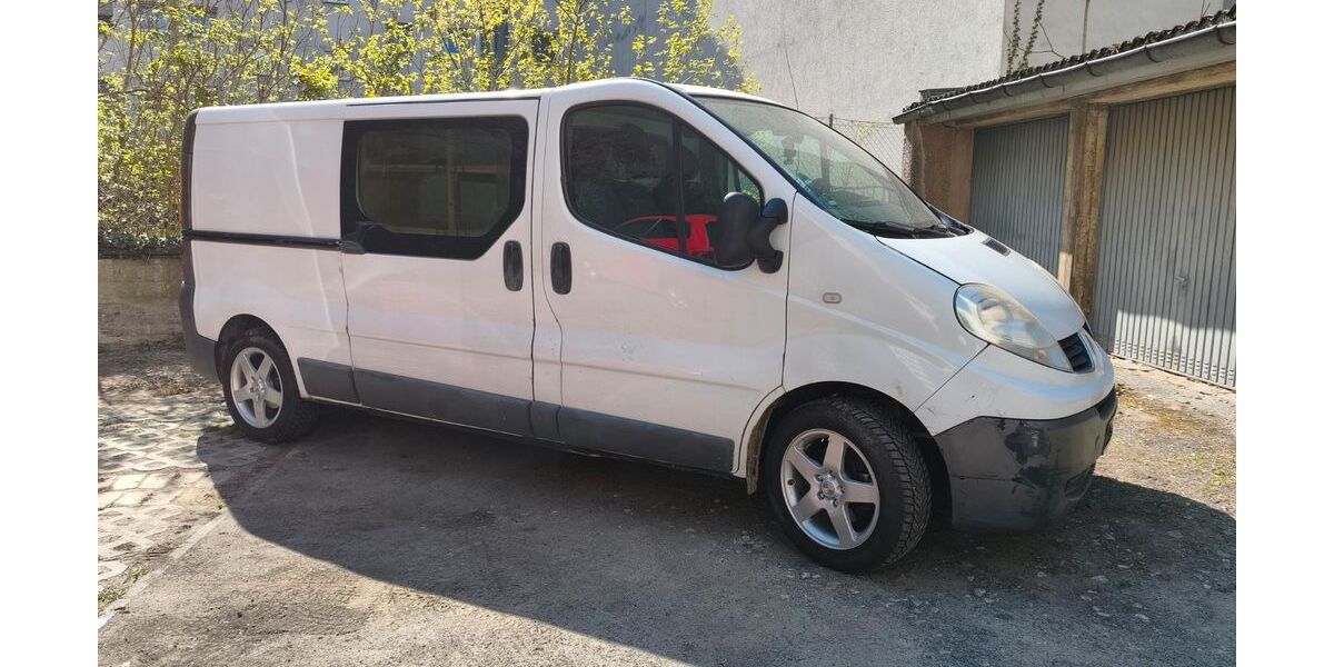 Renault Trafic 198.763 km 4.799 &euro; Berlin 14193