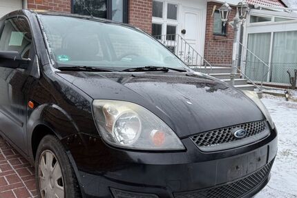 Ford Fiesta 153.000 km 1.400 &euro; Berlin 12347