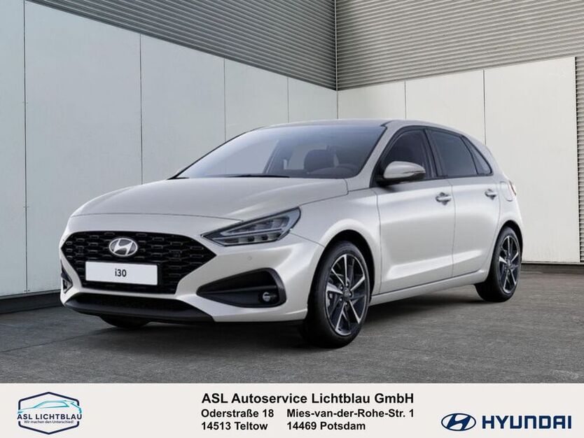 i30