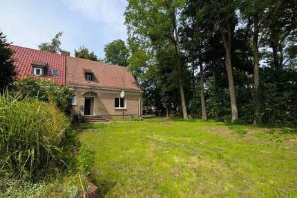 Sanierungsobjekt - 6-Zimmer-Doppelhaushälfte in Bornim 6 zimmer