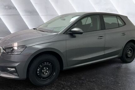 Skoda Fabia 9.990 km 23.990 &euro; Berlin 12681