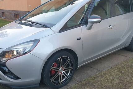 Opel Zafira Tourer