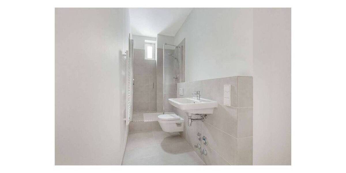 Etagenwohnung Berlin Friedrichshain - 2 Zimmer, 74 m&sup2;, 1.600&euro; | Angebot:26642200