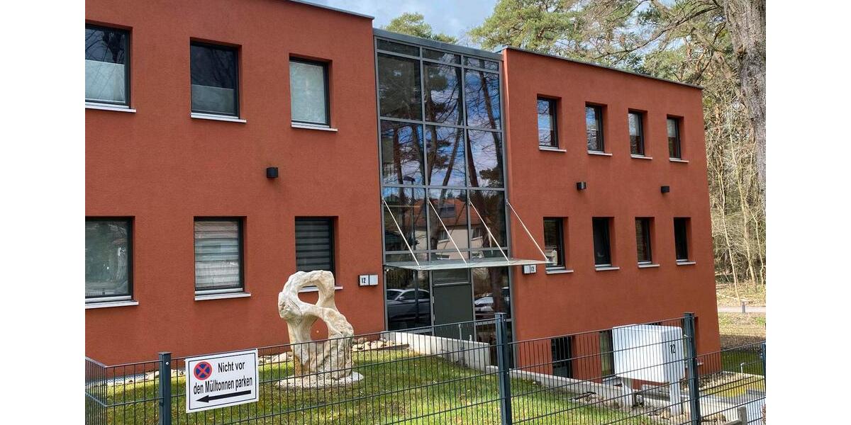 geräumige moderne Mietwohnung mit Balkon in Wald- und Seenähe 3 zimmer