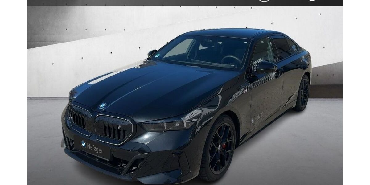 BMW i5 16.175 km 73.610 &euro; Berlin-Siemensstadt 13629