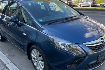 Opel Zafira 99.800 km 8.490 &euro; Berlin 12359