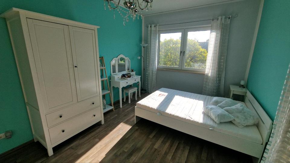 Villa Kleinmachnow - 6 Zimmer, 182 m&sup2;, 3.500&euro; | Angebot:26554802