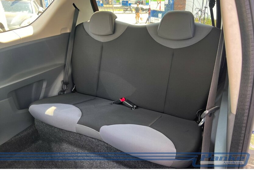 Peugeot 107 1.0 Petit Filou 70* 01/25 letzter Service * 47.106 km 2.990 € Berlin 13187