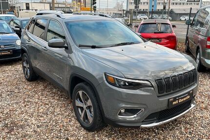 Jeep Cherokee 46.742 km 24.500 € Potsdam 14480