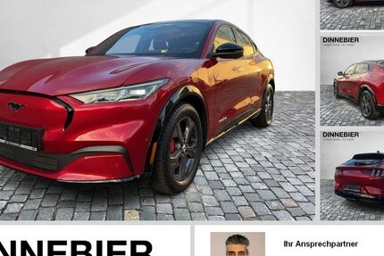 Ford Mustang Mach-E 29.896 km 38.690 € Berlin 10711
