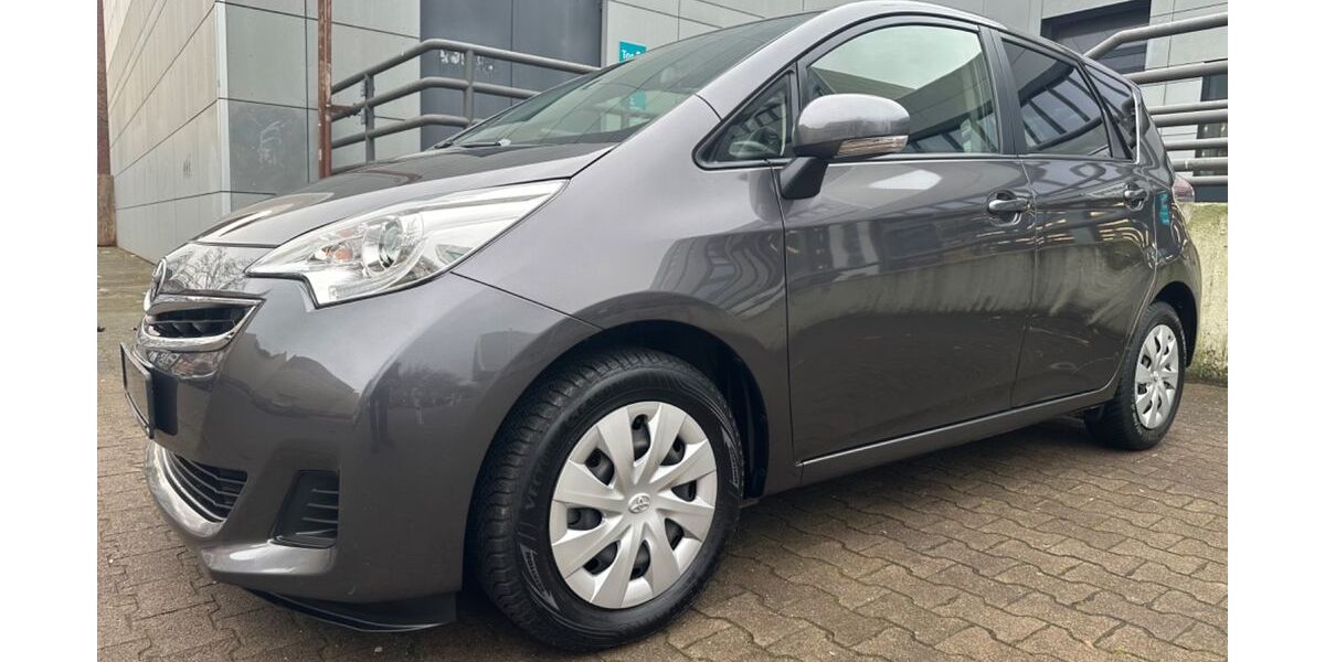 Toyota Verso-S 73.224 km 9.980 &euro; Berlin 13353