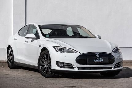 Tesla Model S 233.000 km 20.399 € Berlin 13088