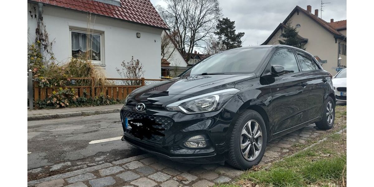 Hyundai i20 53.000 km 10.750 &euro; Berlin 10779