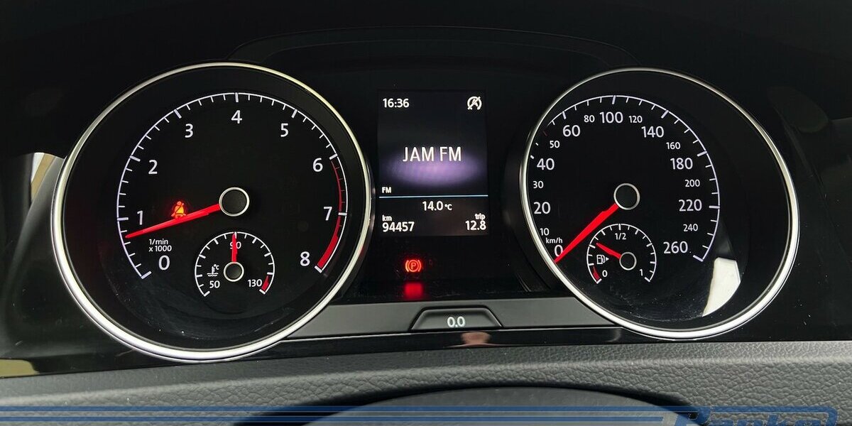 VW Golf VII Allstar BMT*PDC*Xenon*SHZ*Tempo* 94.457 km 12.990 &euro; Berlin 13187