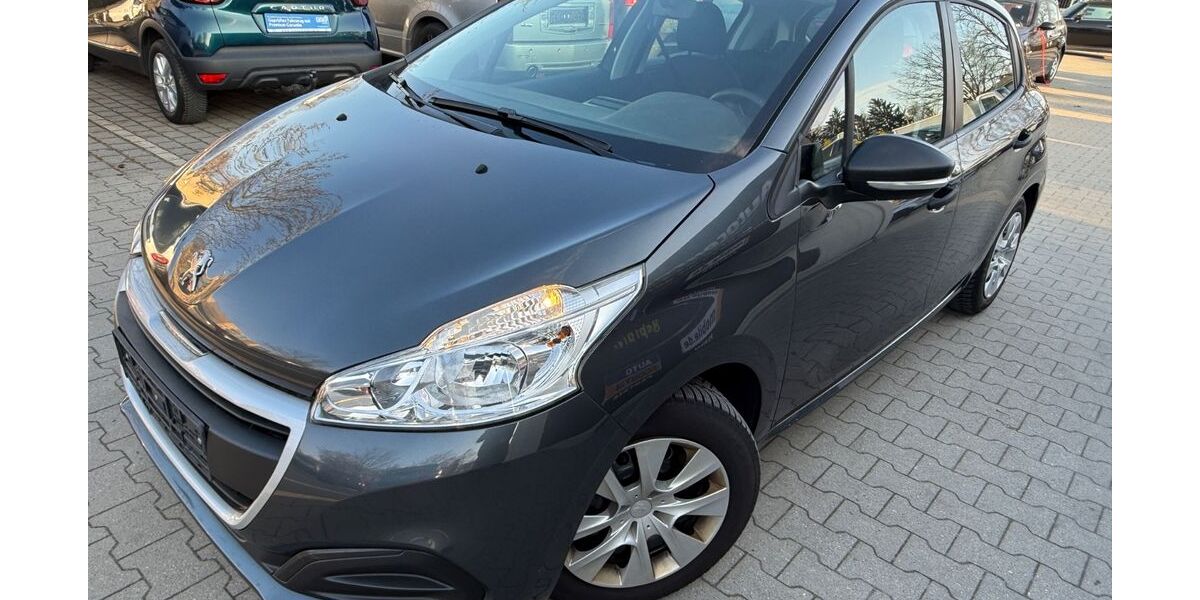 Peugeot 208 148.747 km 5.299 &euro; Berlin 12349