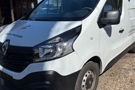 Renault Trafic 133.000 km 8.490 &euro; berlin 12057